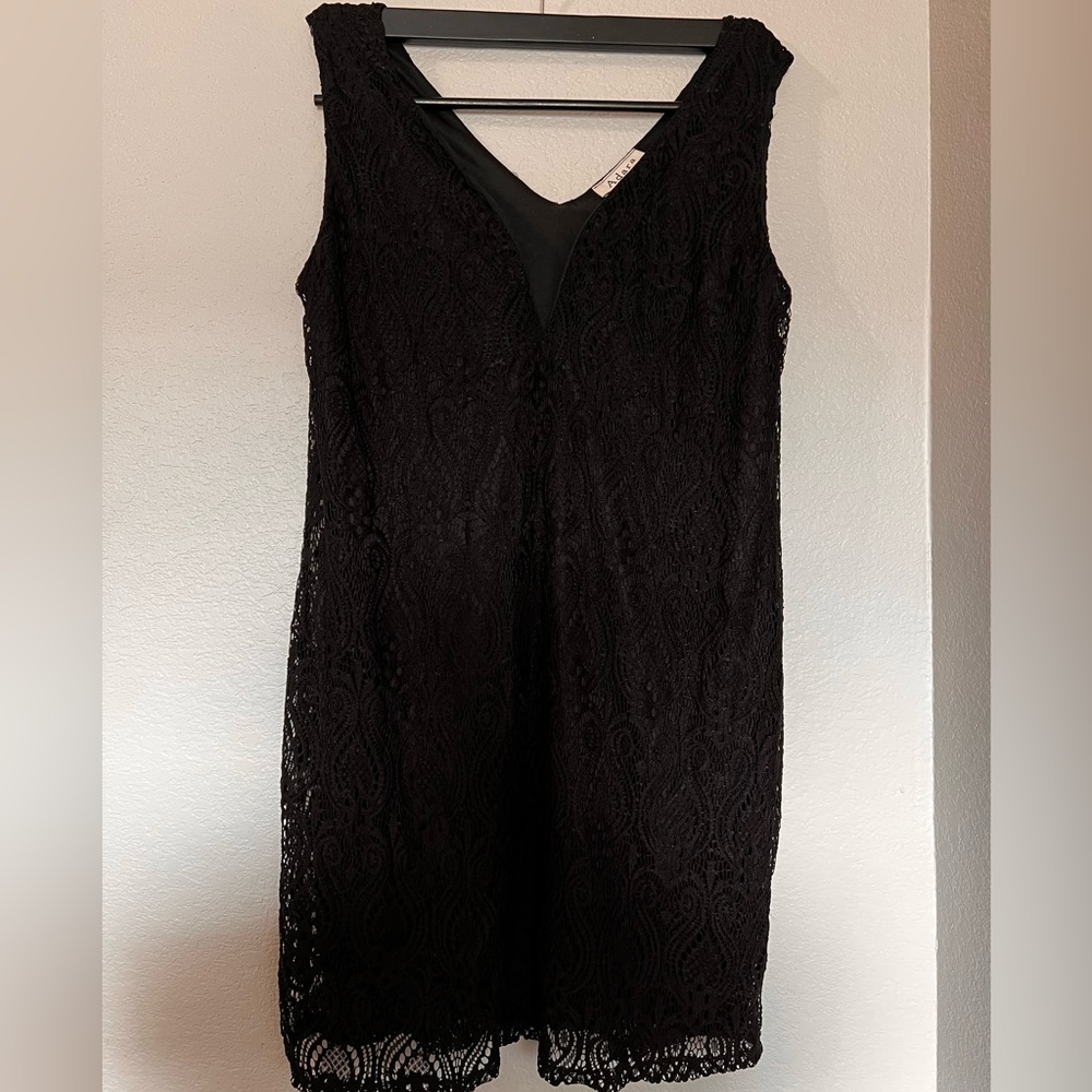 Adara Black Lace Scoop V-Neck Sleeveless Dress Vacay spring Summer Cocktail